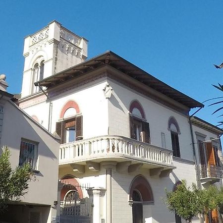 Torre Della Darsena Apartment Viareggio Luaran gambar